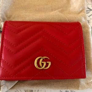 GUCCI GG Marmont. Red, bifold, women's wallet, leather